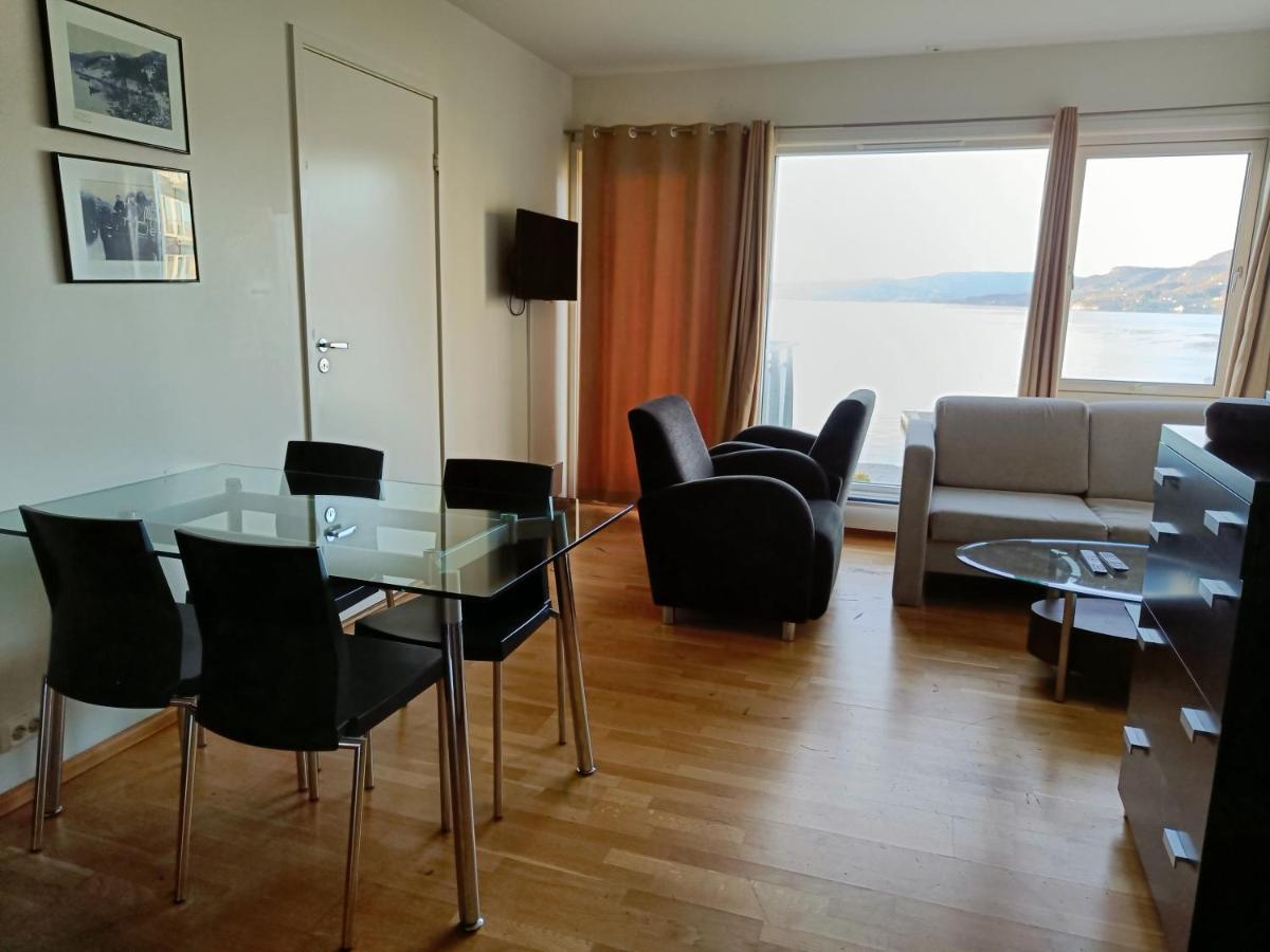 Smaken Av Ryfylke Event As Overnatting, Bygningen Drives Ikke Som Hotell Hjelmeland Zewnętrze zdjęcie