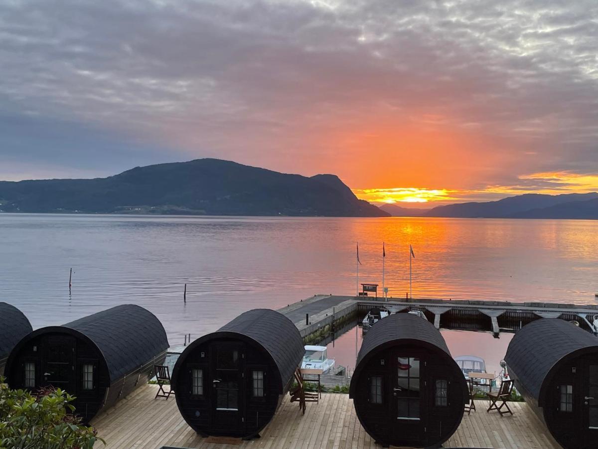 Smaken Av Ryfylke Event As Overnatting, Bygningen Drives Ikke Som Hotell Hjelmeland Zewnętrze zdjęcie