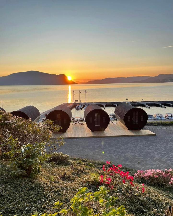 Smaken Av Ryfylke Event As Overnatting, Bygningen Drives Ikke Som Hotell Hjelmeland Zewnętrze zdjęcie